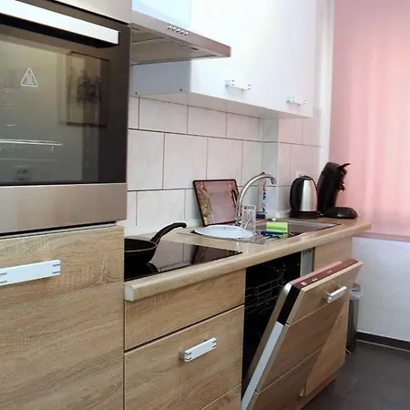 Kompass A 102-103 3*