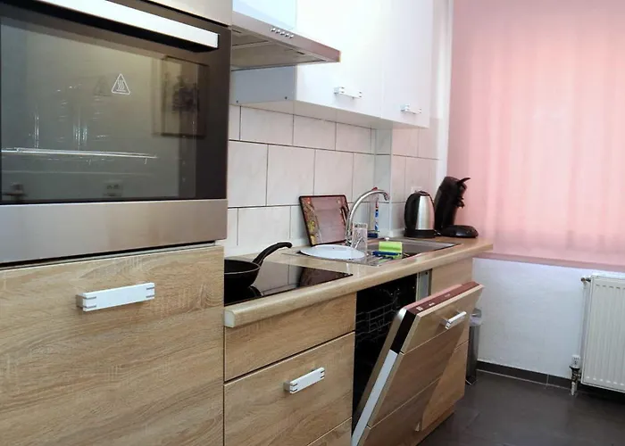 Kompass A 102-103 3*